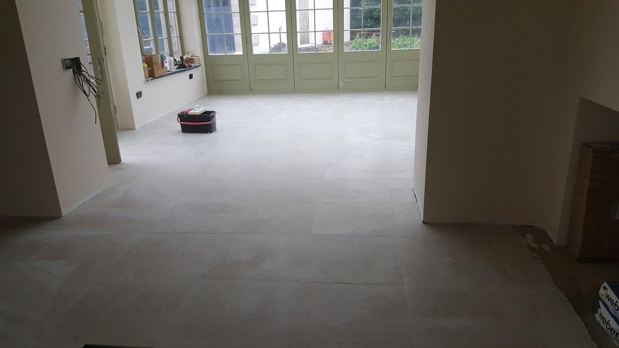 Kitchen and dining area floor tiling