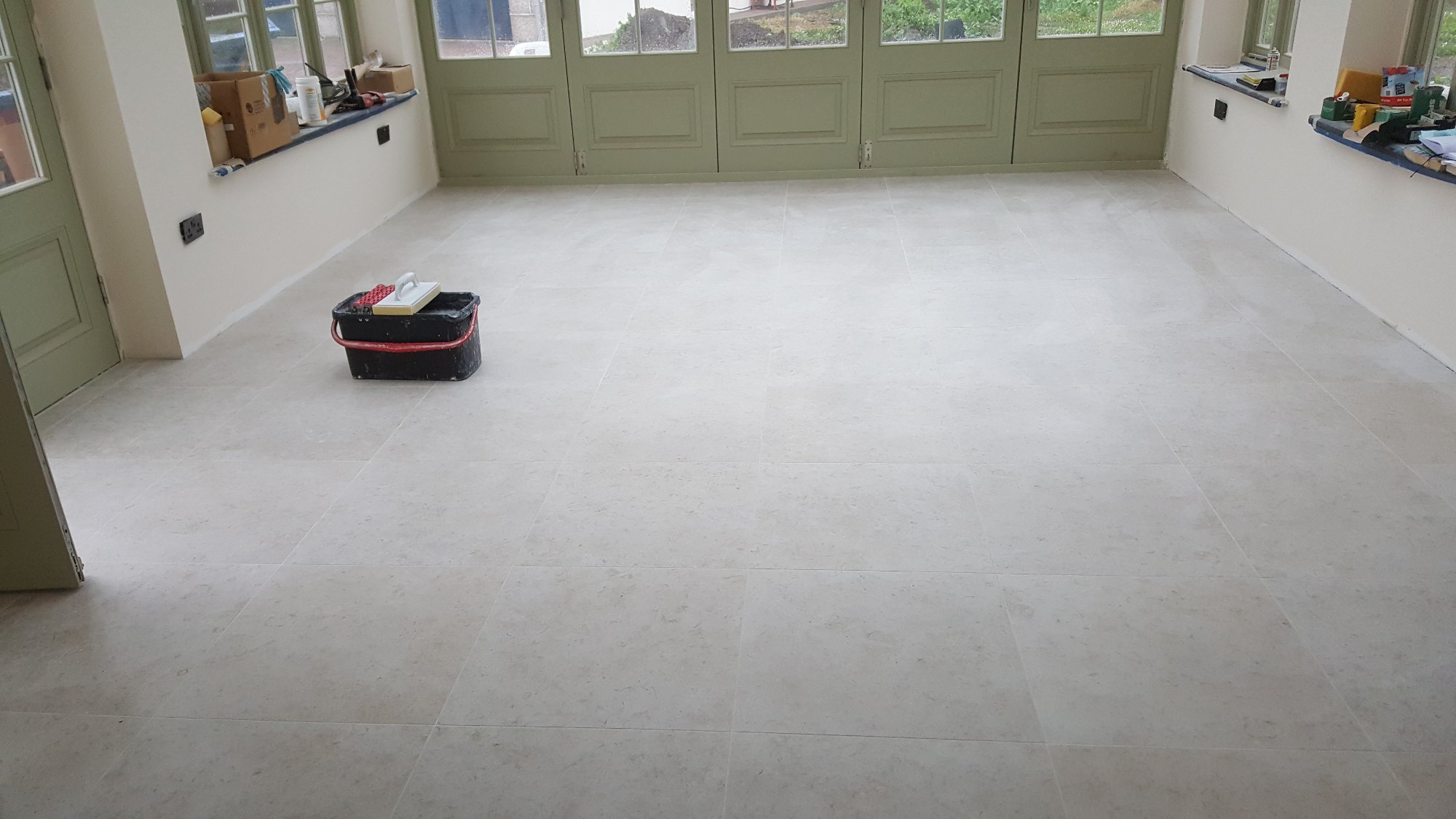 The completed floor provides a bright, seamless and durable surface throughout the kitchen and dining area.